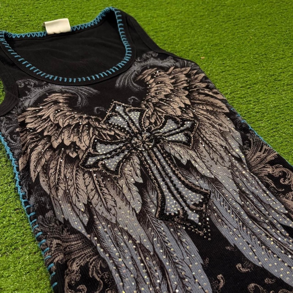 Vtg Y2K Vocal USA Black Rhinestones Cross Angel Wings Blanket Stitch Tank Top